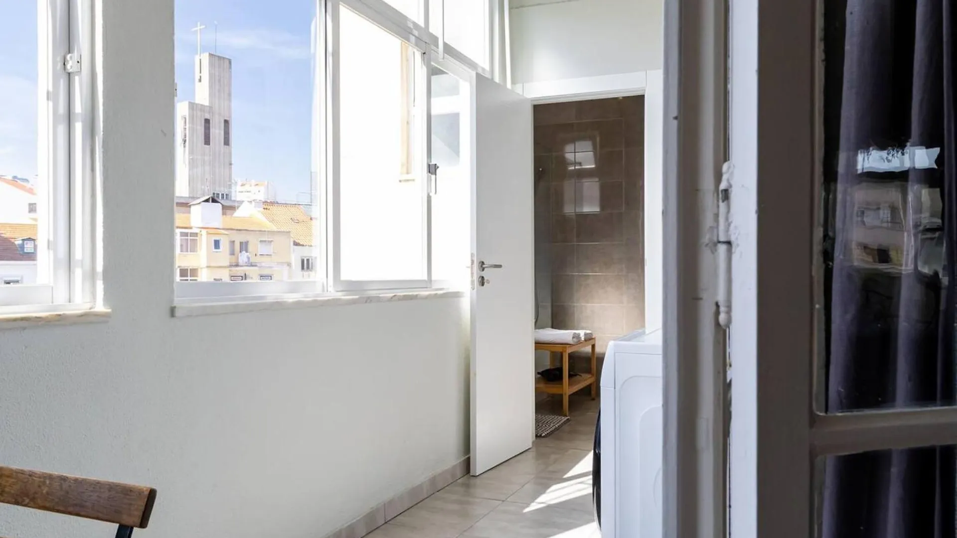 Spacious Apartment In Central Lisbon 120 M² Fireplace 0*,